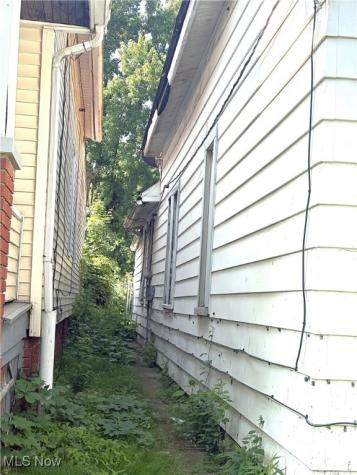 4429 Hyde Avenue Cleveland OH 44109