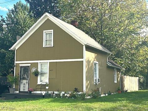 4429 Hyde Avenue Cleveland OH 44109