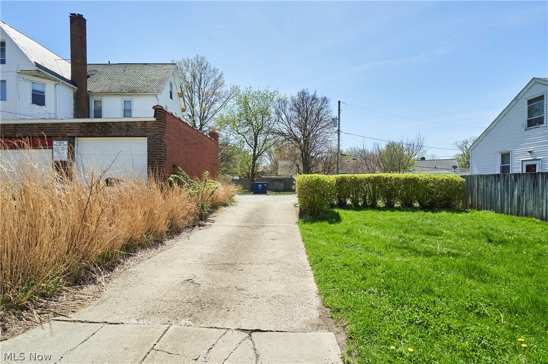 3634 Bosworth Road Cleveland OH 44111