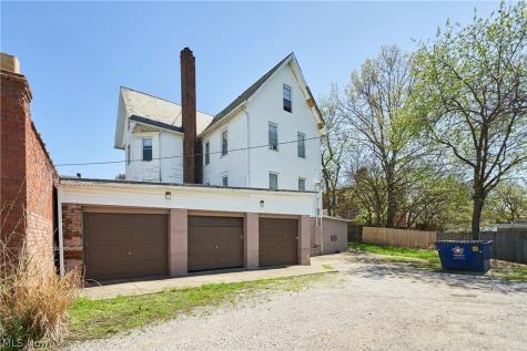 3634 Bosworth Road Cleveland OH 44111