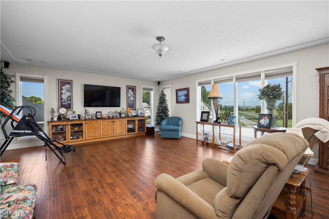 336 Oberlin Avenue Lorain OH 44052