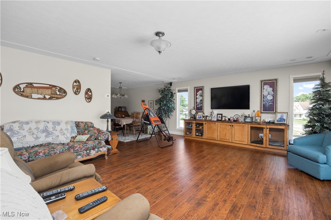 336 Oberlin Avenue Lorain OH 44052