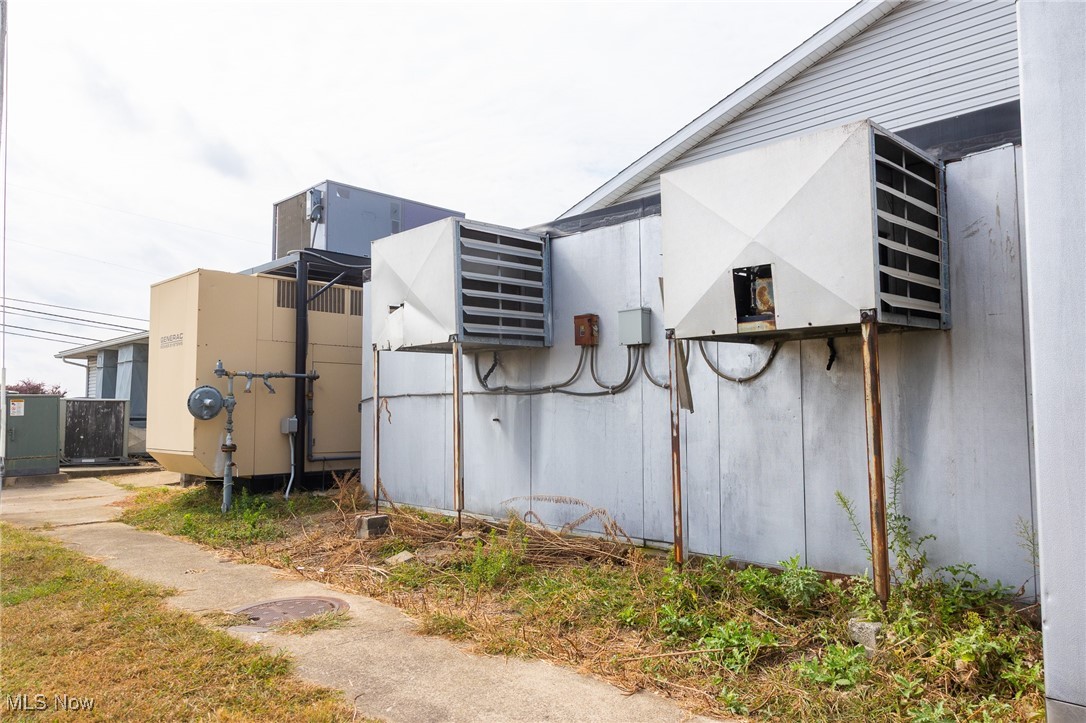 14278 Lincoln Way E Dalton OH 44618