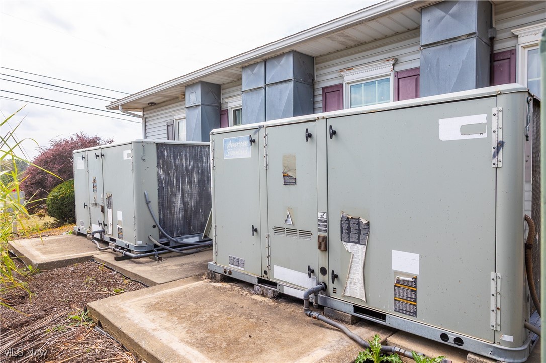 14278 Lincoln Way E Dalton OH 44618