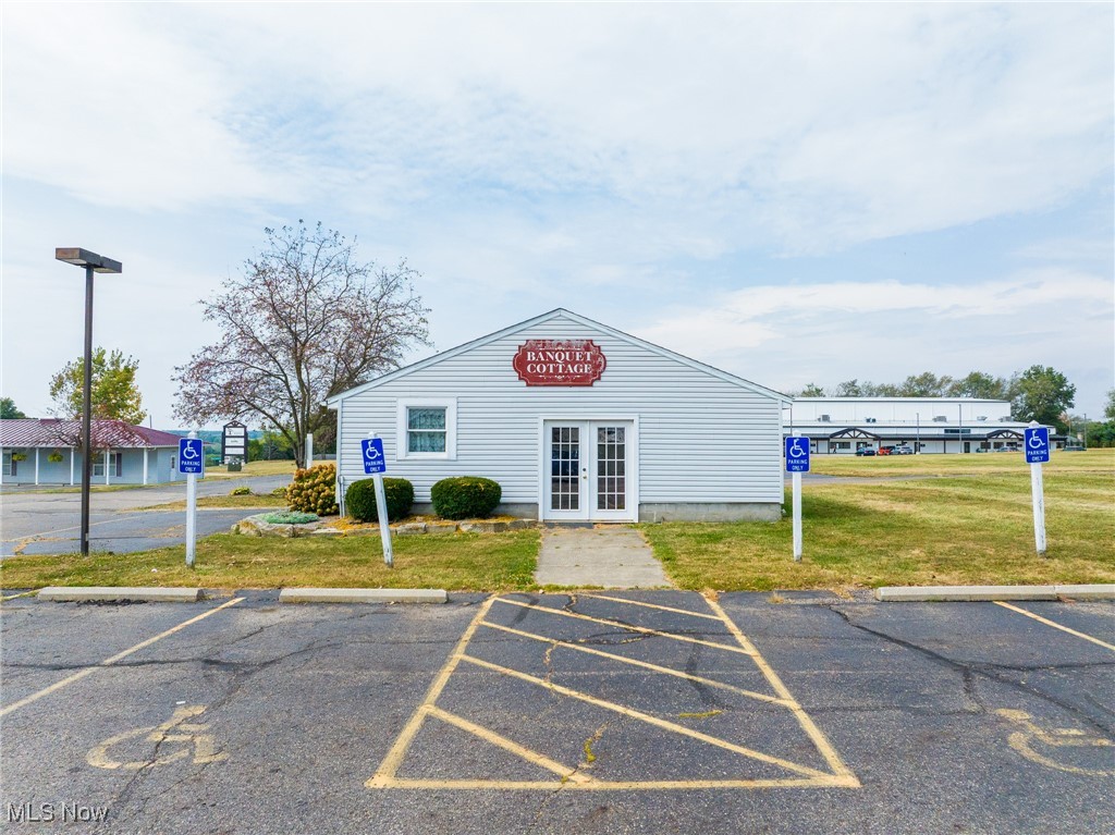 14278 Lincoln Way E Dalton OH 44618