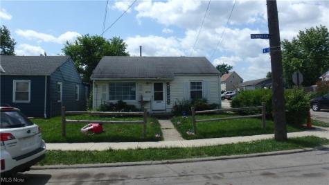 13517 Clifford Avenue Cleveland OH 44135