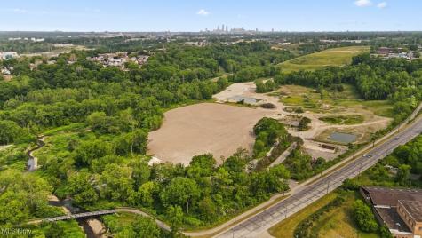 5000 Warner Road Garfield Heights OH 44125