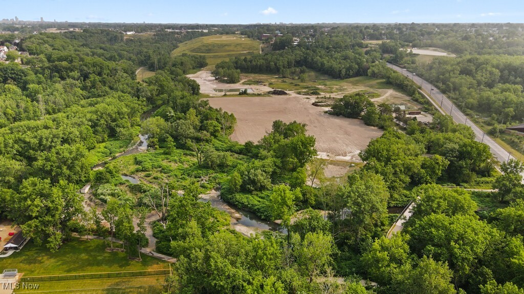 5000 Warner Road Garfield Heights OH 44125