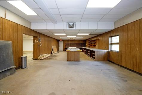 390 E Wood Street Shreve OH 44676