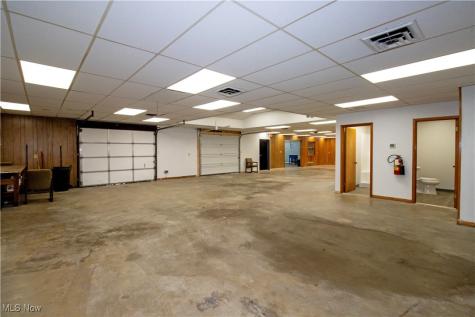 390 E Wood Street Shreve OH 44676