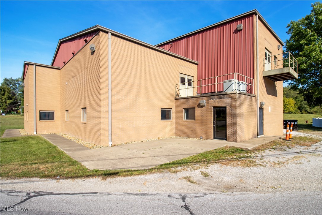 390 E Wood Street Shreve OH 44676