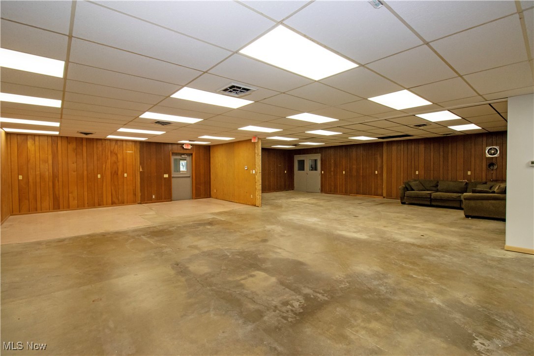 390 E Wood Street Shreve OH 44676