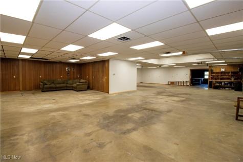 390 E Wood Street Shreve OH 44676