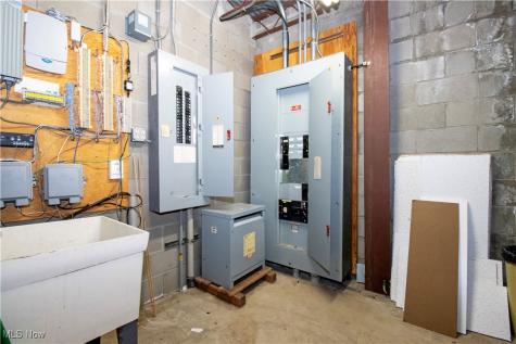 390 E Wood Street Shreve OH 44676