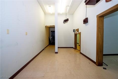 390 E Wood Street Shreve OH 44676