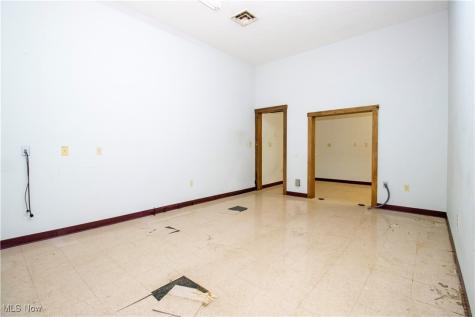 390 E Wood Street Shreve OH 44676