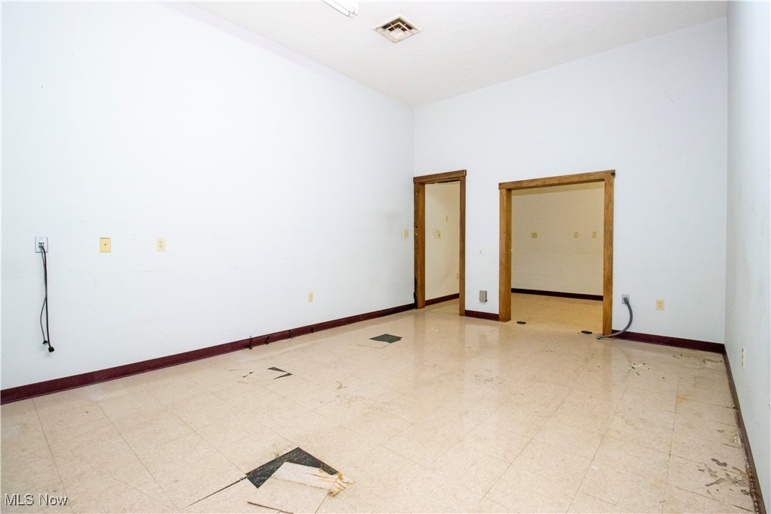 390 E Wood Street Shreve OH 44676