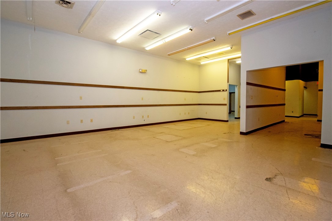 390 E Wood Street Shreve OH 44676
