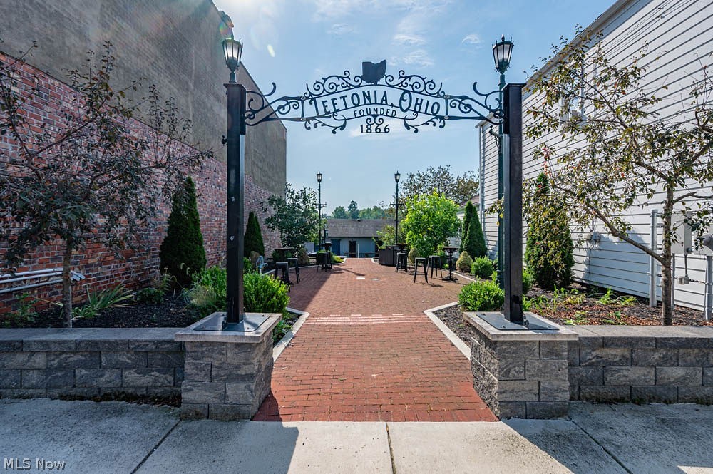 285 Front Street Leetonia OH 44431