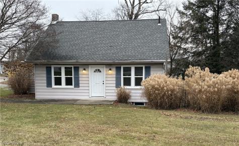 4258 Mahoning Avenue Youngstown OH 44515