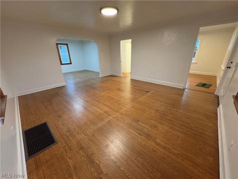 4258 Mahoning Avenue Youngstown OH 44515