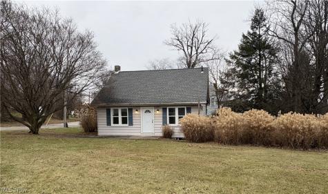 4258 Mahoning Avenue Youngstown OH 44515
