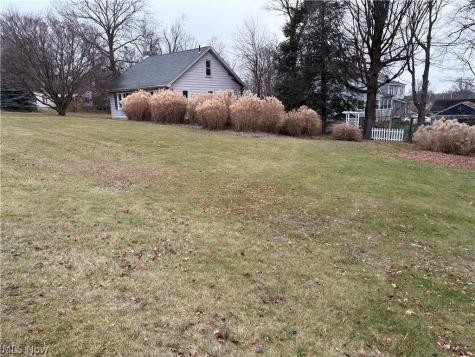 4258 Mahoning Avenue Youngstown OH 44515