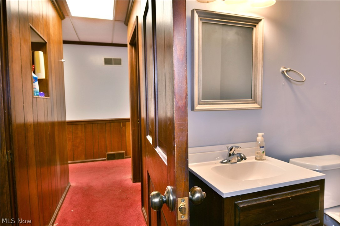 696 Valley View Drive Brookfield OH 44403