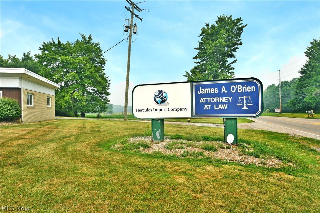 696 Valley View Drive Brookfield OH 44403