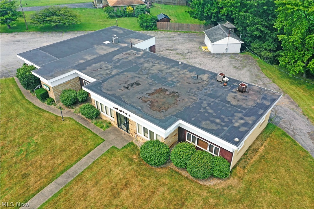 696 Valley View Drive Brookfield OH 44403