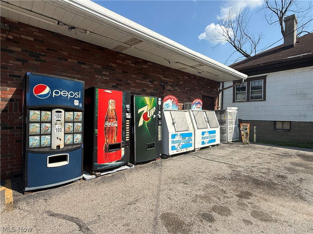 2506 Commercial Avenue Mingo Junction OH 43938