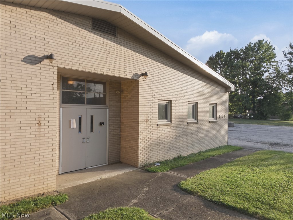 2430 E 28th Street Lorain OH 44055