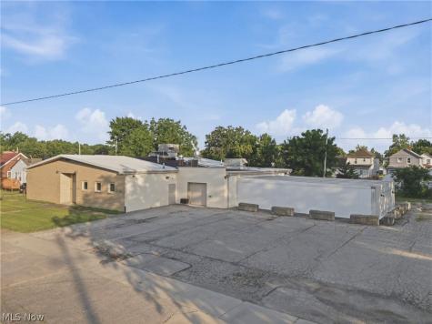 2430 E 28th Street Lorain OH 44055