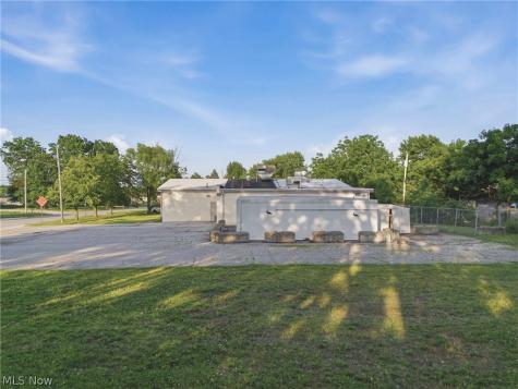 2430 E 28th Street Lorain OH 44055