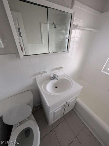 1874 Marloes Avenue East Cleveland OH 44112