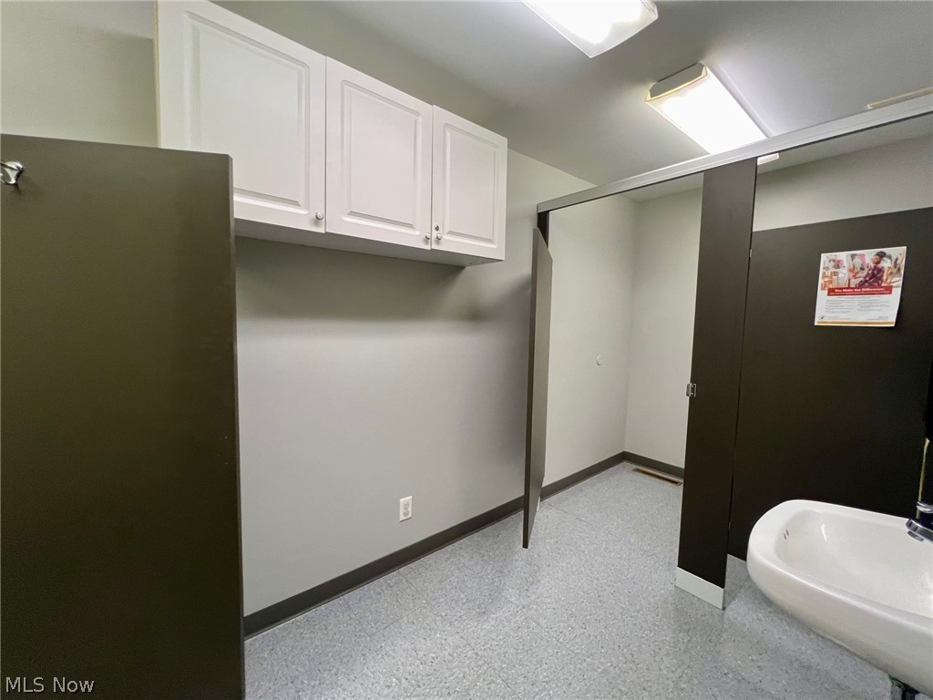 611 High Street NW Carrollton OH 44615