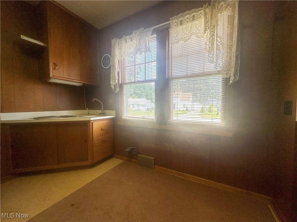 1542 Woodland Street NE Warren OH 44483