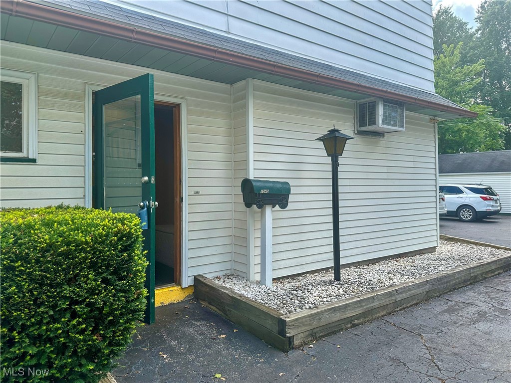 1542 Woodland Street NE Warren OH 44483
