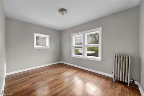 1346 Kenilworth Avenue Lakewood OH 44107