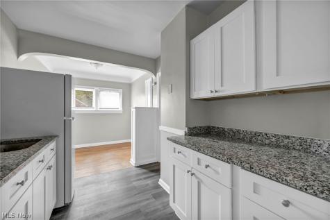 1346 Kenilworth Avenue Lakewood OH 44107