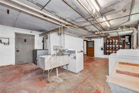 1346 Kenilworth Avenue Lakewood OH 44107