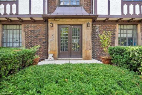 1346 Kenilworth Avenue Lakewood OH 44107