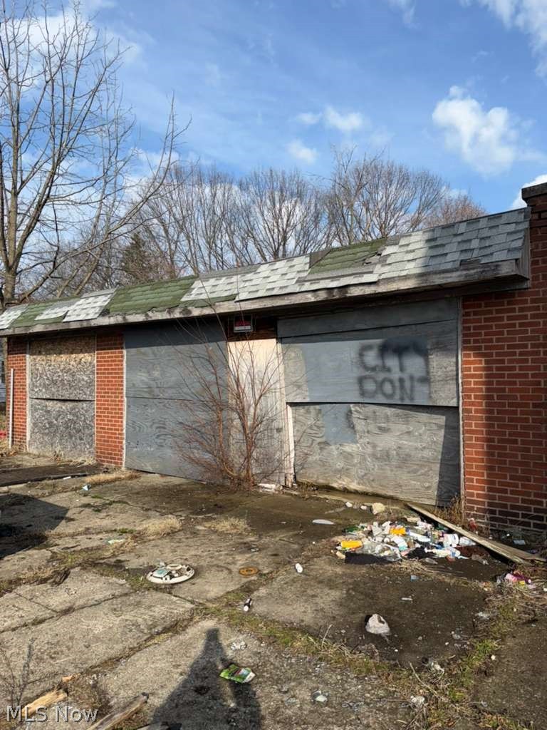 14201 Miles Avenue Cleveland OH 44128