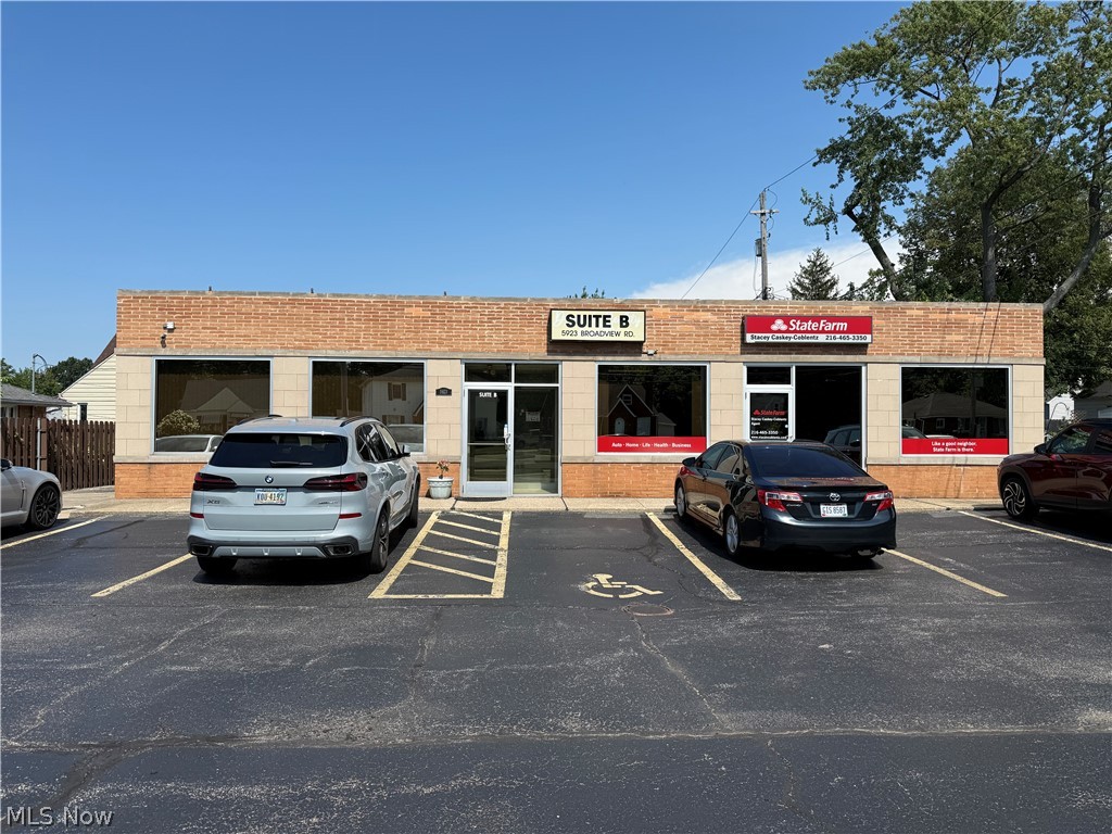 5923 Broadview Road Parma OH 44134
