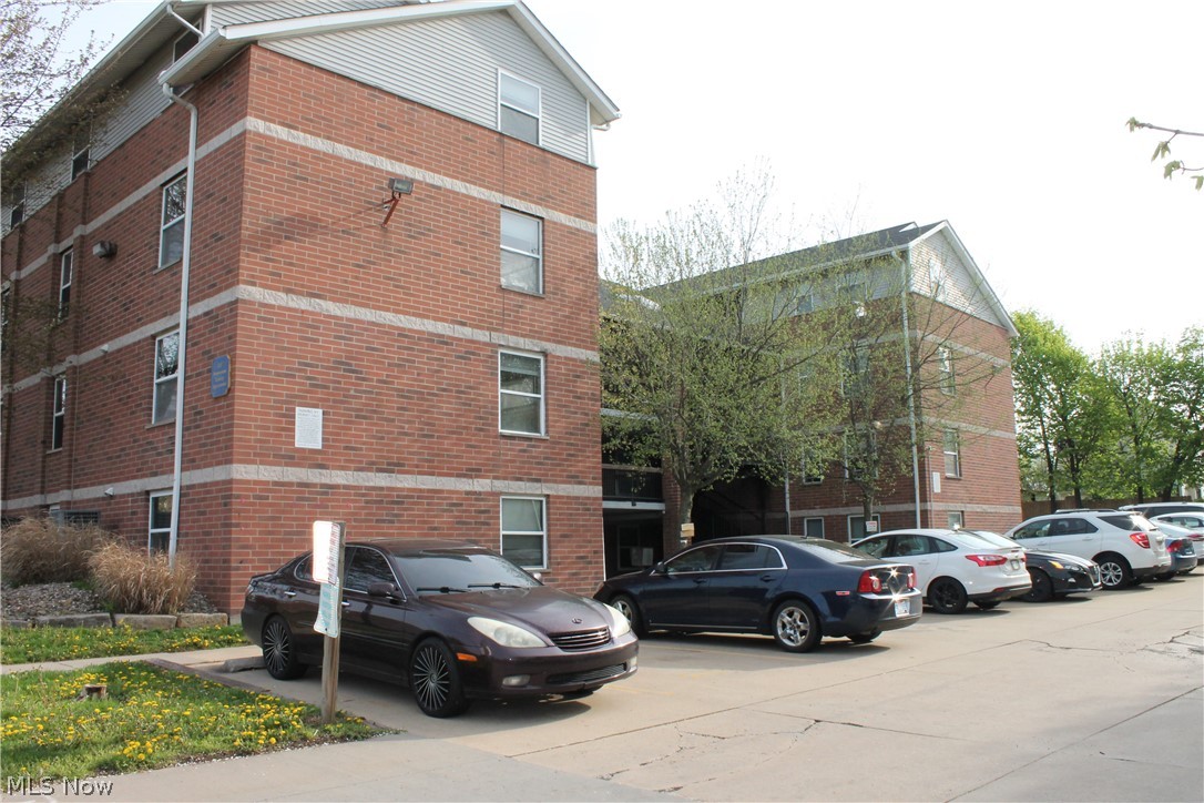 409 Brown Street Akron OH 44311