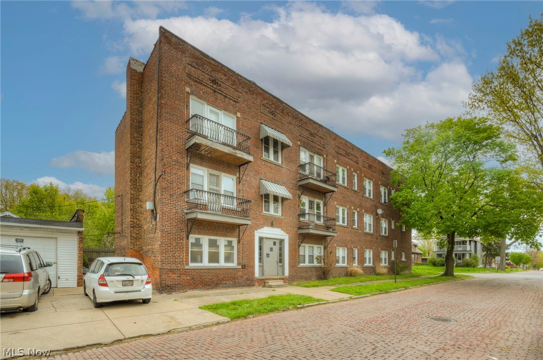 3438 Bosworth Road Cleveland OH 44111