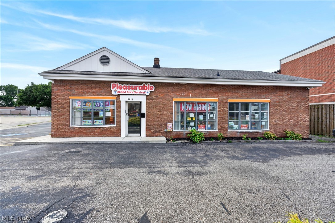 5611 Pearl Road Parma OH 44129