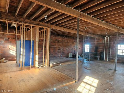 717 Broadway Lorain OH 44052