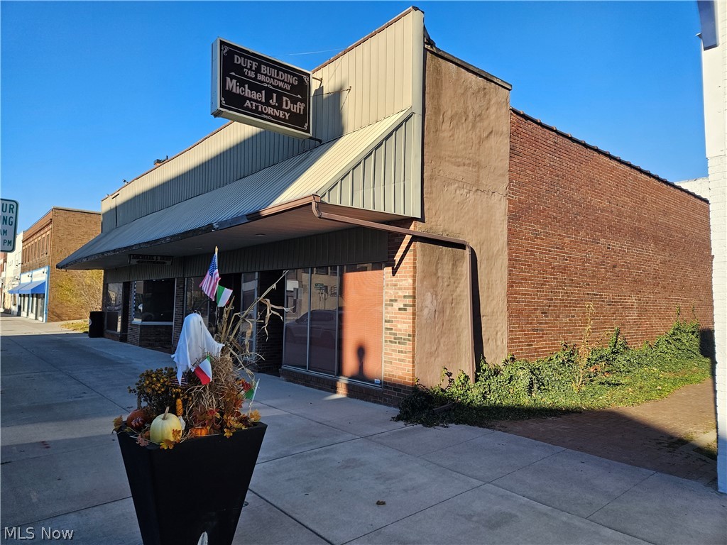 717 Broadway Lorain OH 44052