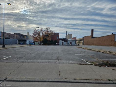 717 Broadway Lorain OH 44052